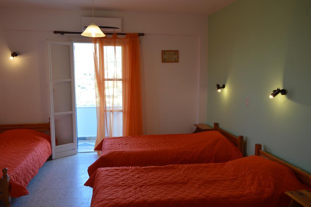 Hotel Koukos à Agia Theodoti Extérieur photo